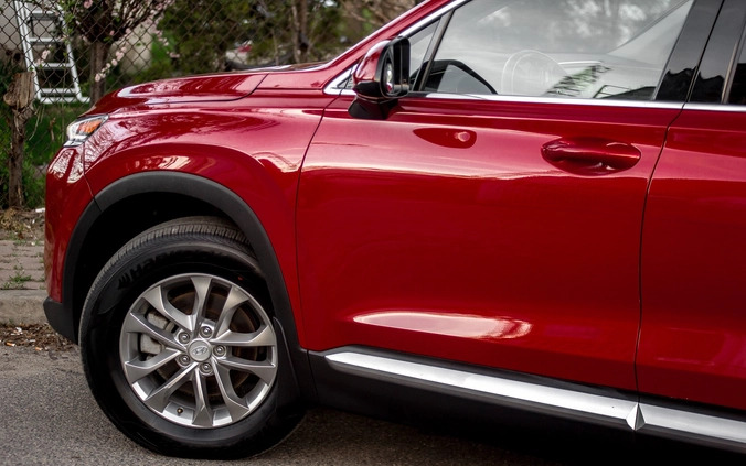 Hyundai Santa Fe cena 104900 przebieg: 17200, rok produkcji 2019 z Debrzno małe 596